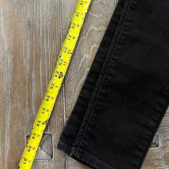 Levi’s High Rise Skinny Jeans - Picture 12 of 13